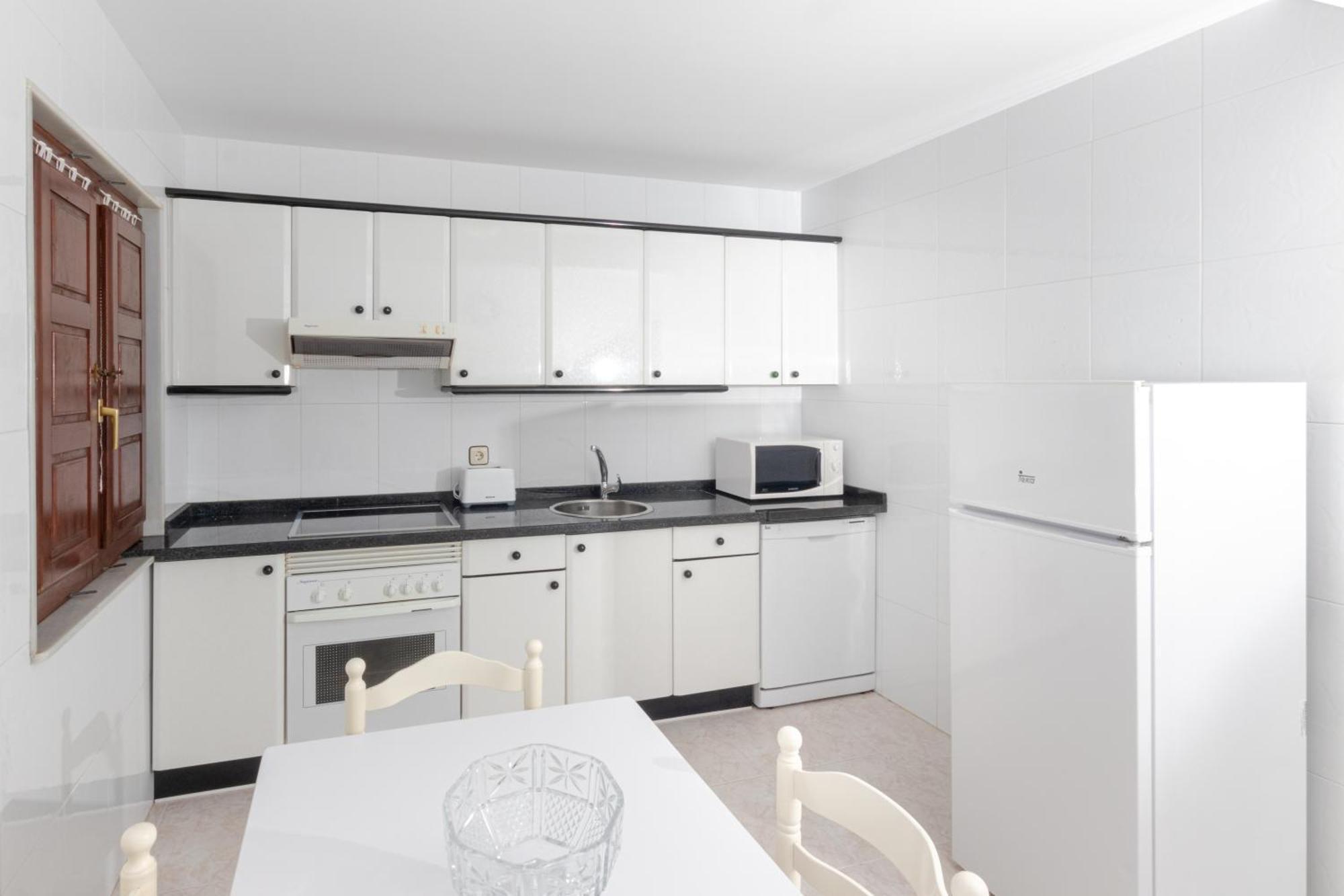 Apartamentos El Acebo Naves  Phòng bức ảnh