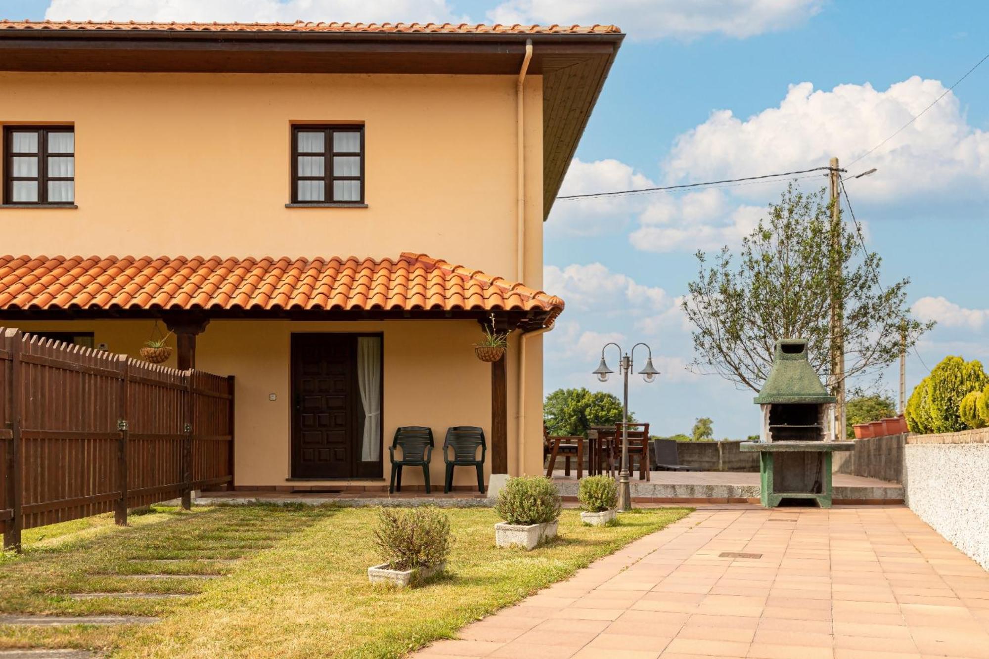 Apartamentos El Acebo Naves  Ngoại thất bức ảnh
